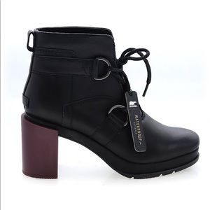 New Sorel Margo Lace-up Boots
